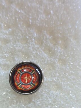 Fire Rescue Maltese Cross Ginger Snap Charm — Red, Orange, Black 18mm
